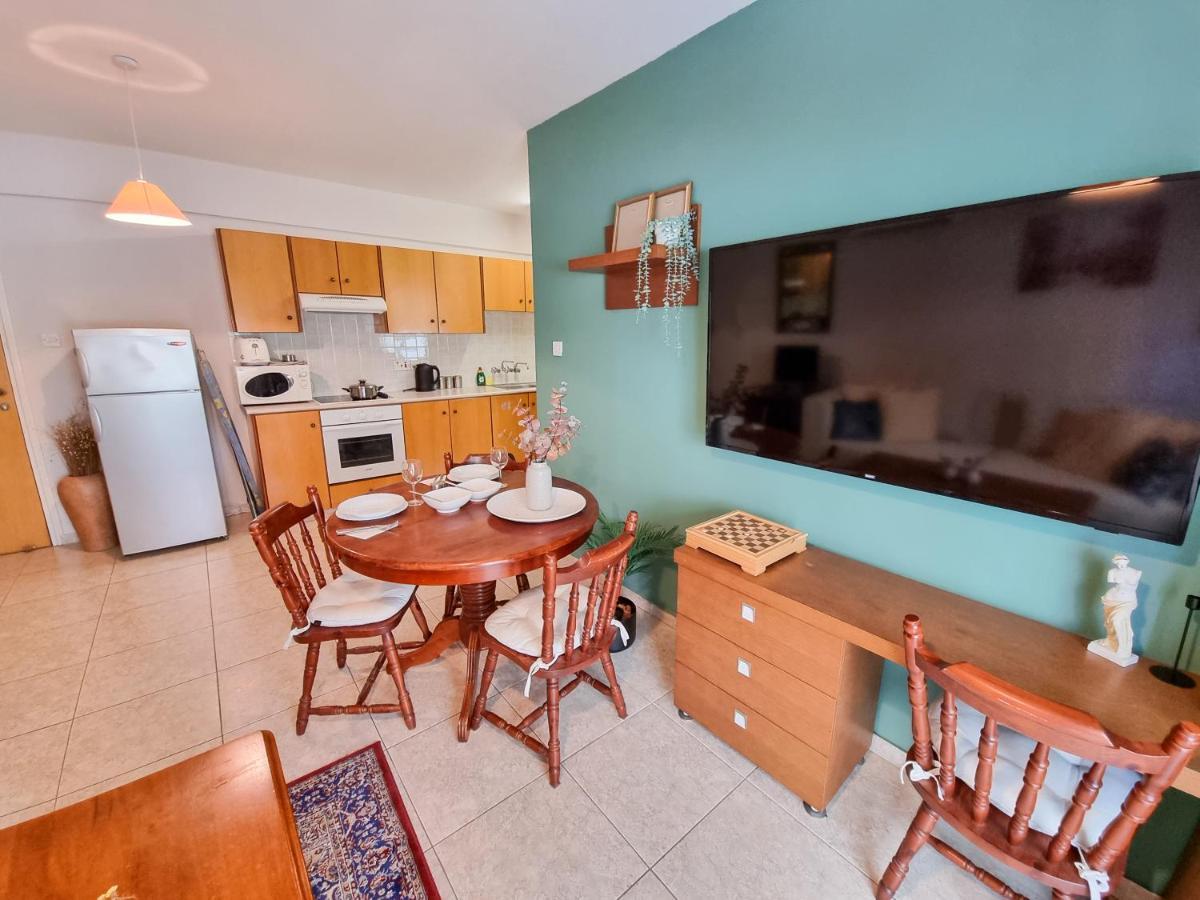 Dock Holiday Apartment 라르나카 외부 사진